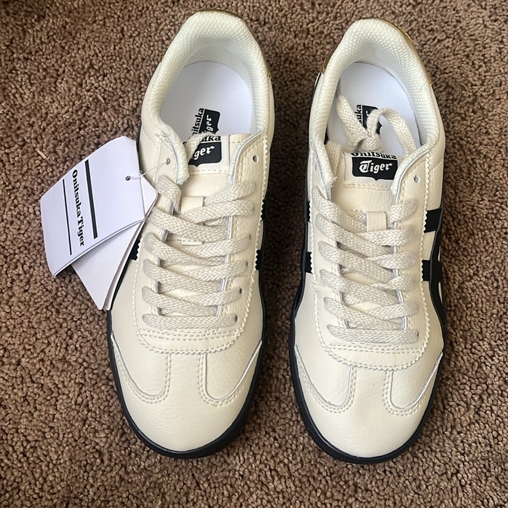 Onitsuka Tiger Sneakers